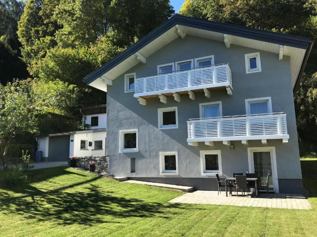 Haus Schmitten – Austrian Alpine Getaways room 3
